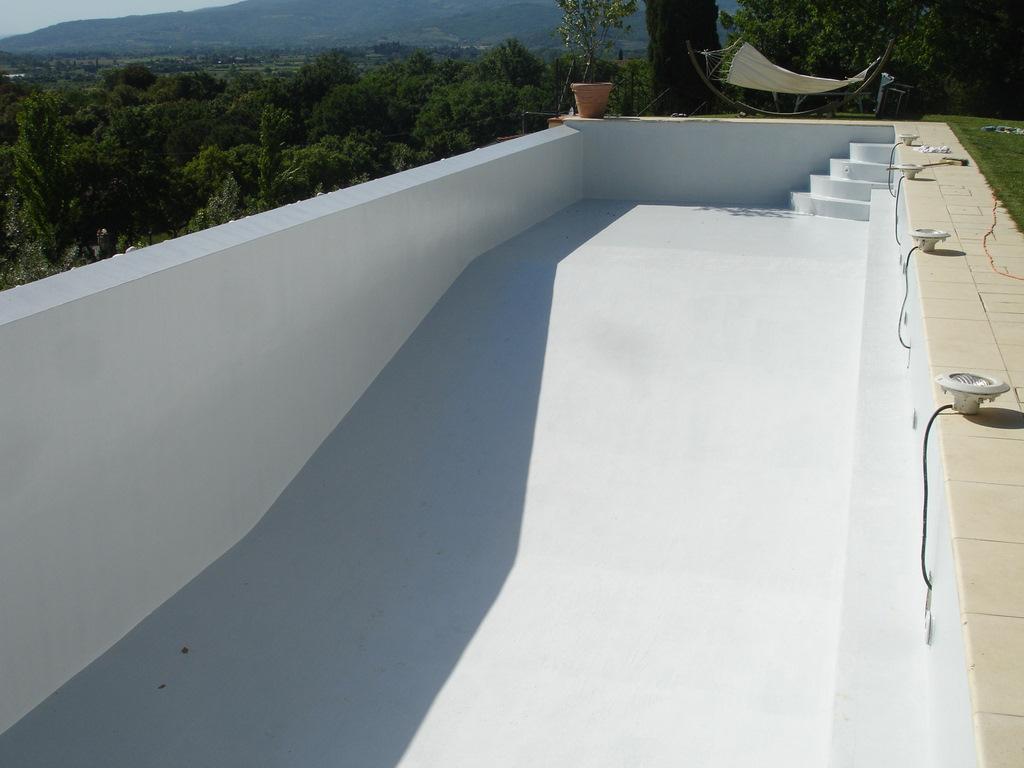 peintures-enduits-piscine.jpg -